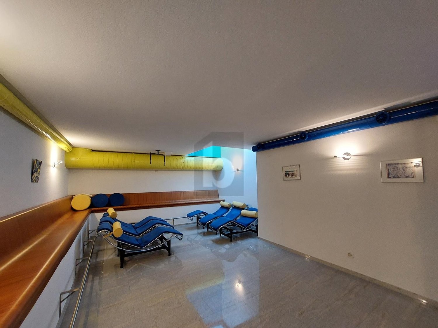 Pratique de 393m²