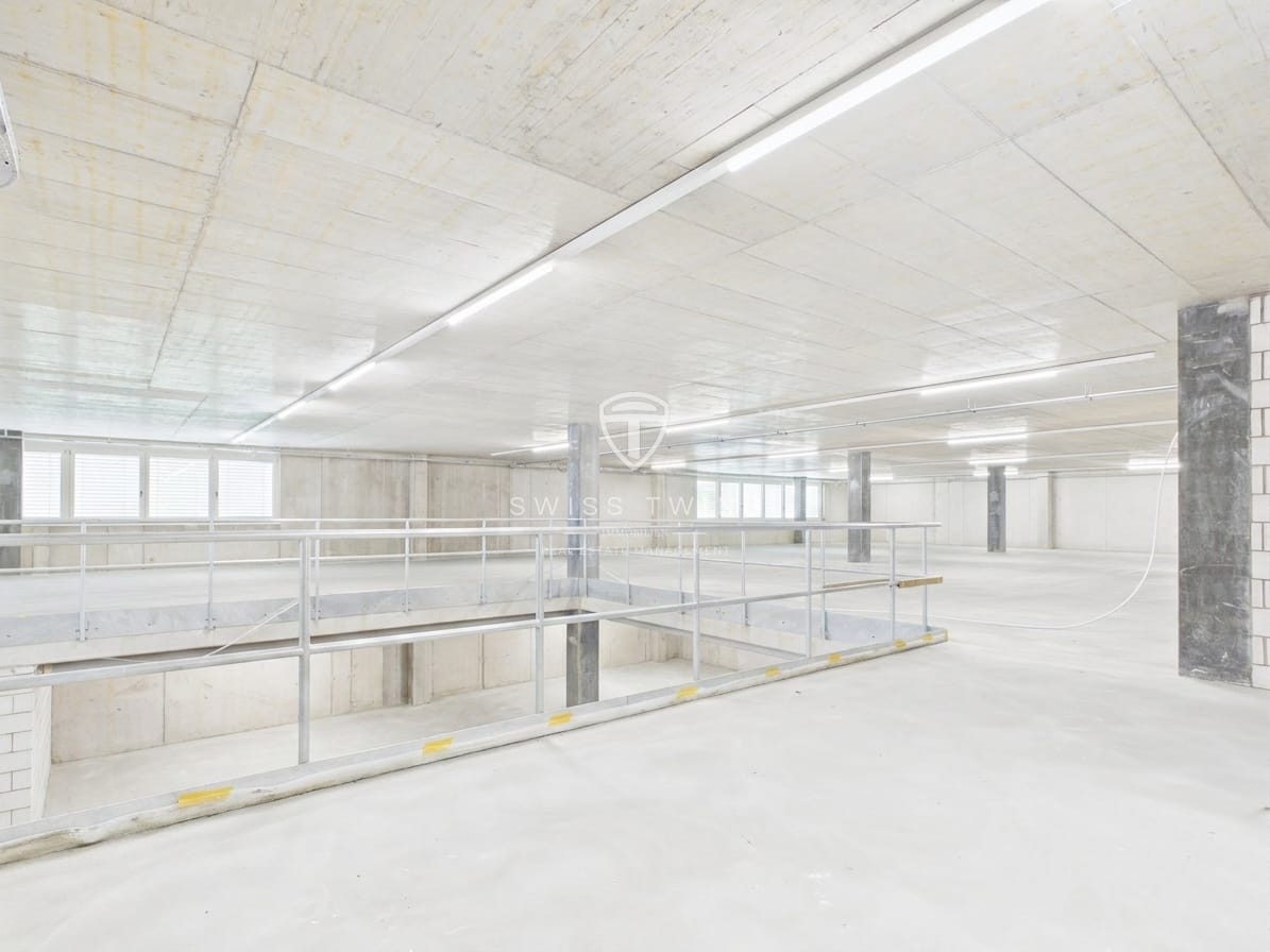 7500m² commercial