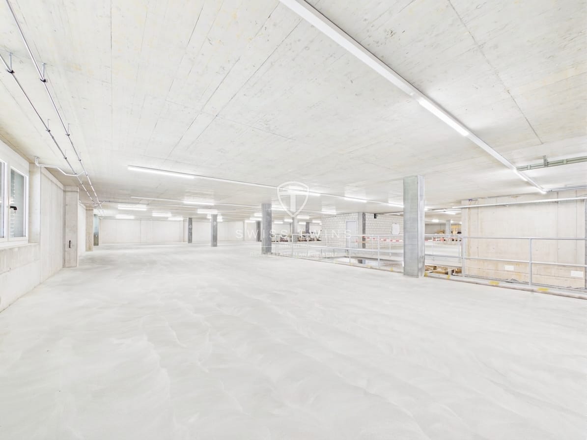 7500m² commercial