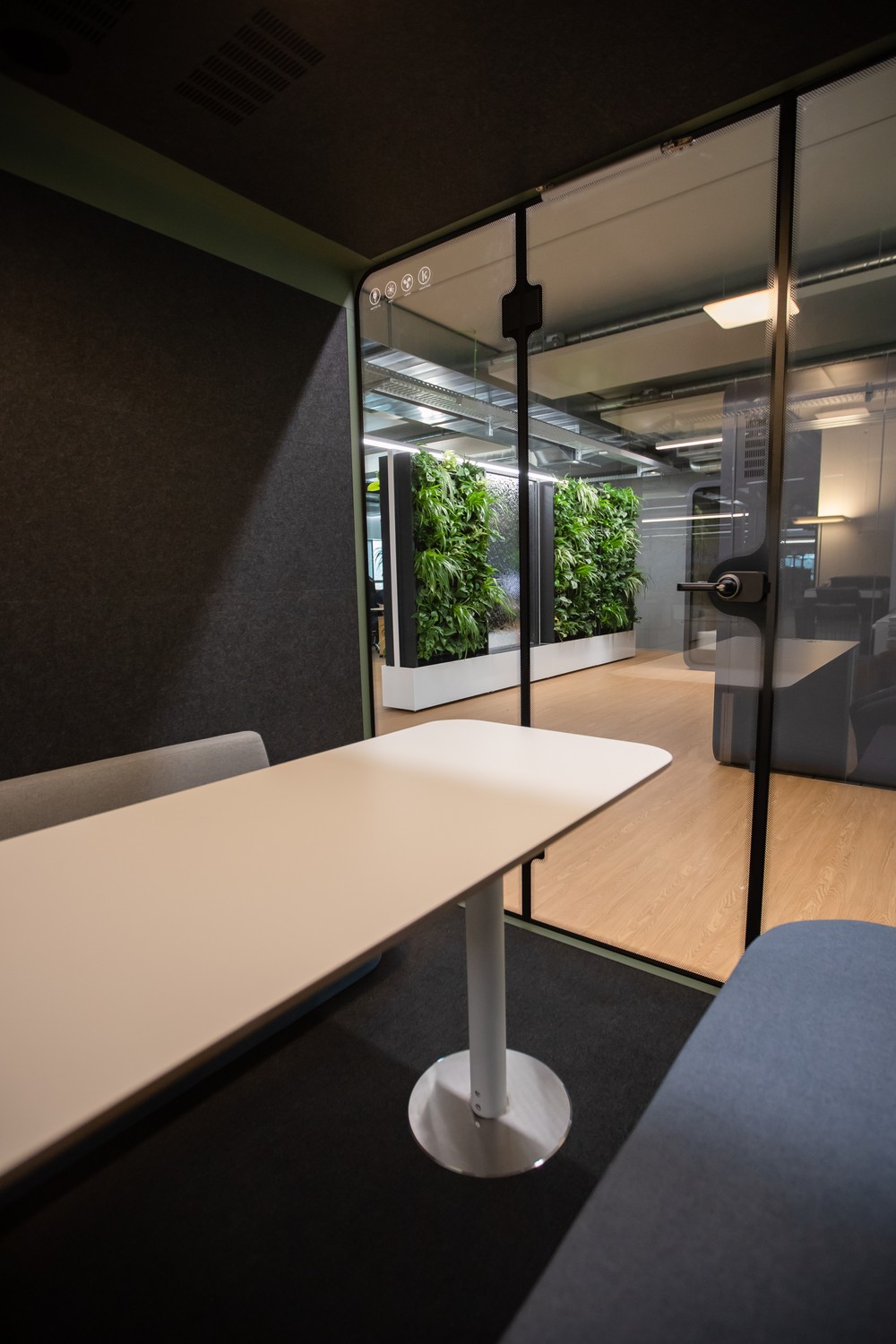 799m² bureau