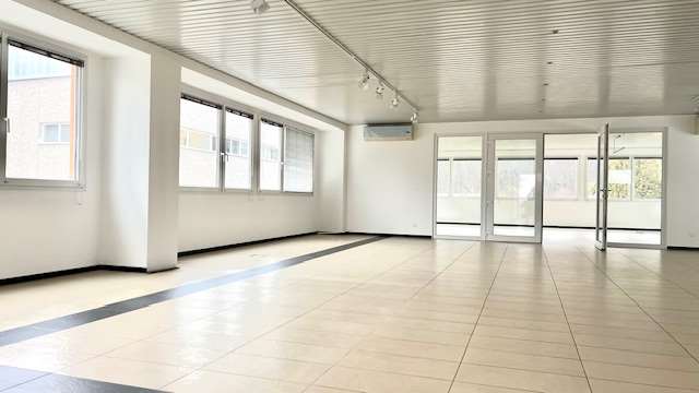 Office, Foto 9 von 10