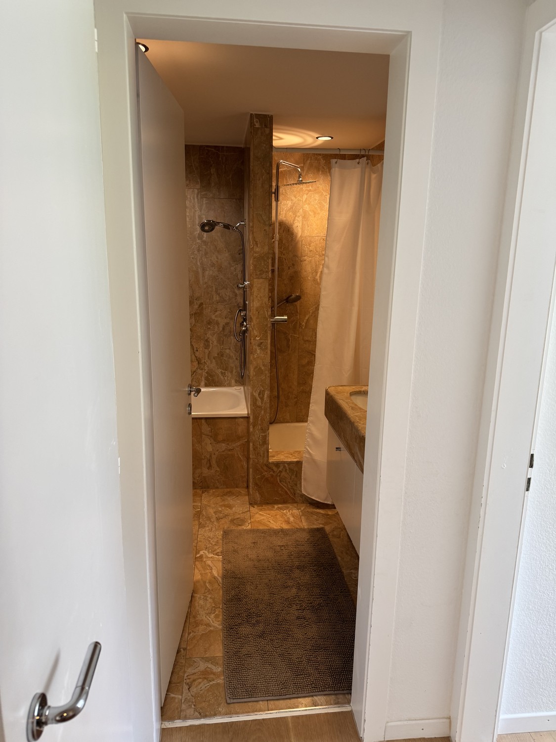 4 rooms apartment, photo 6 of 10