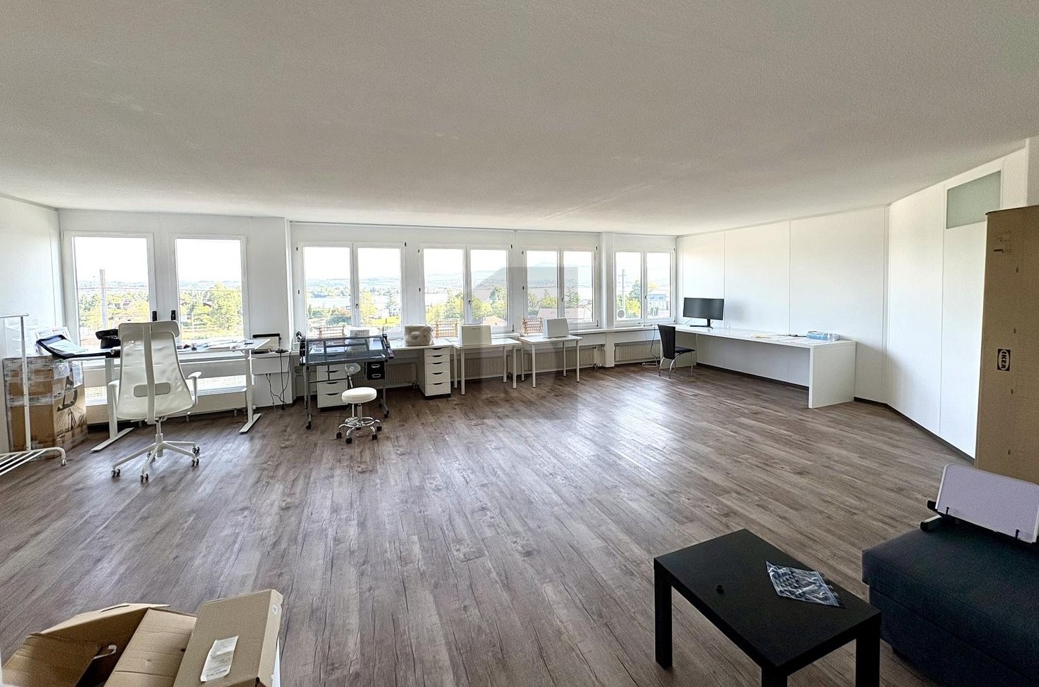 36m² office