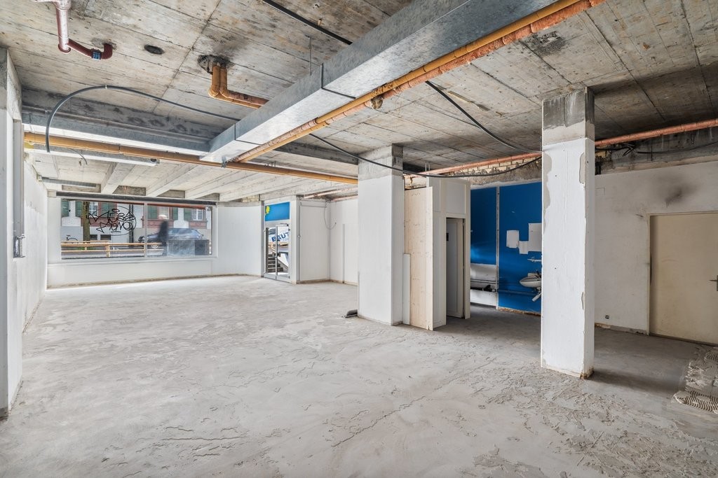 146m² shop, photo 7 of 10
