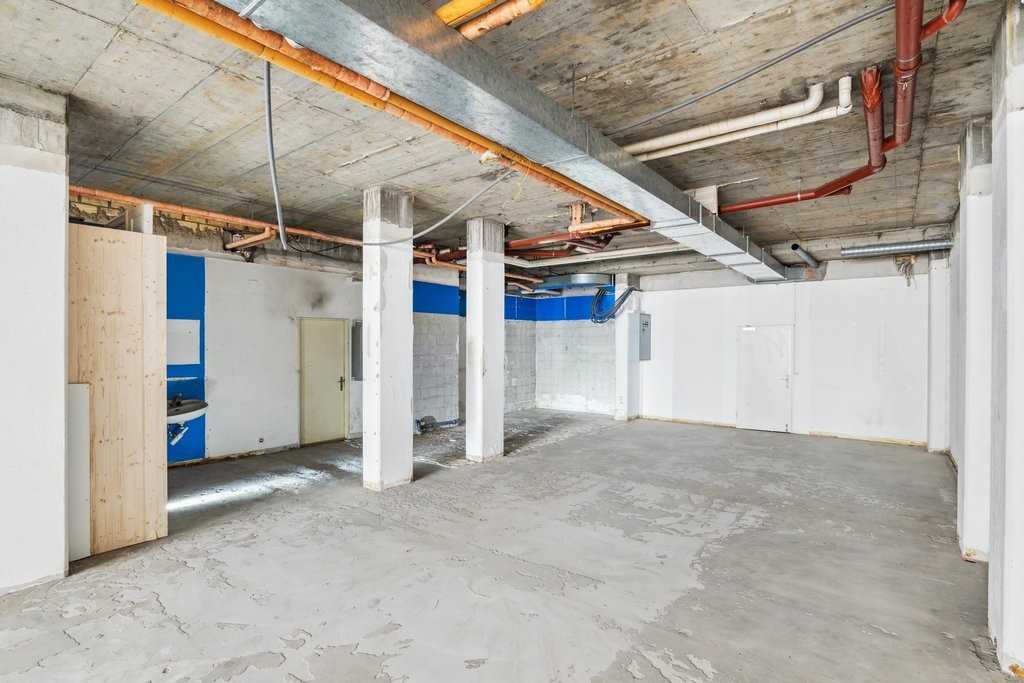 146m² shop, photo 4 of 10