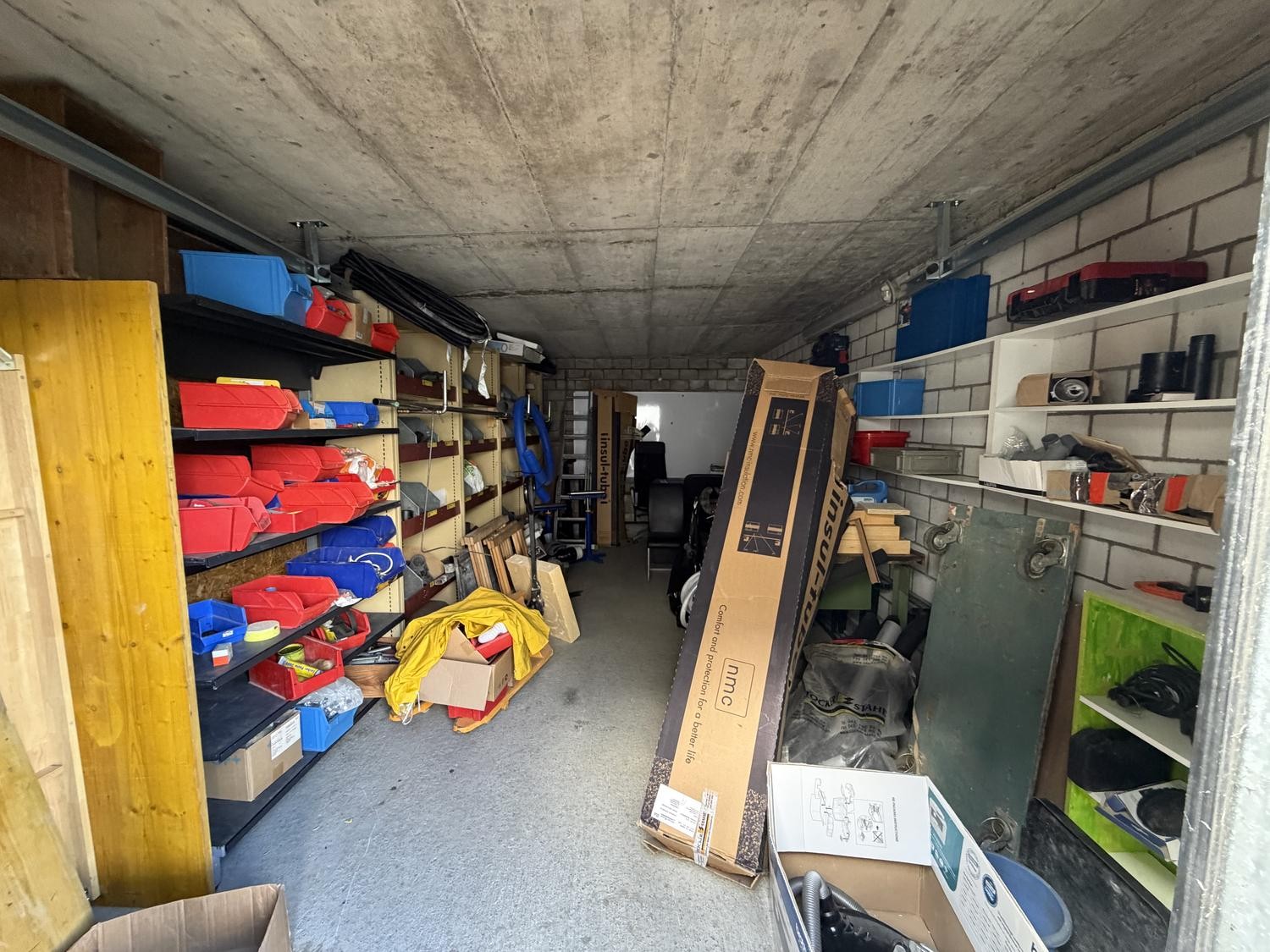 25m² commercial