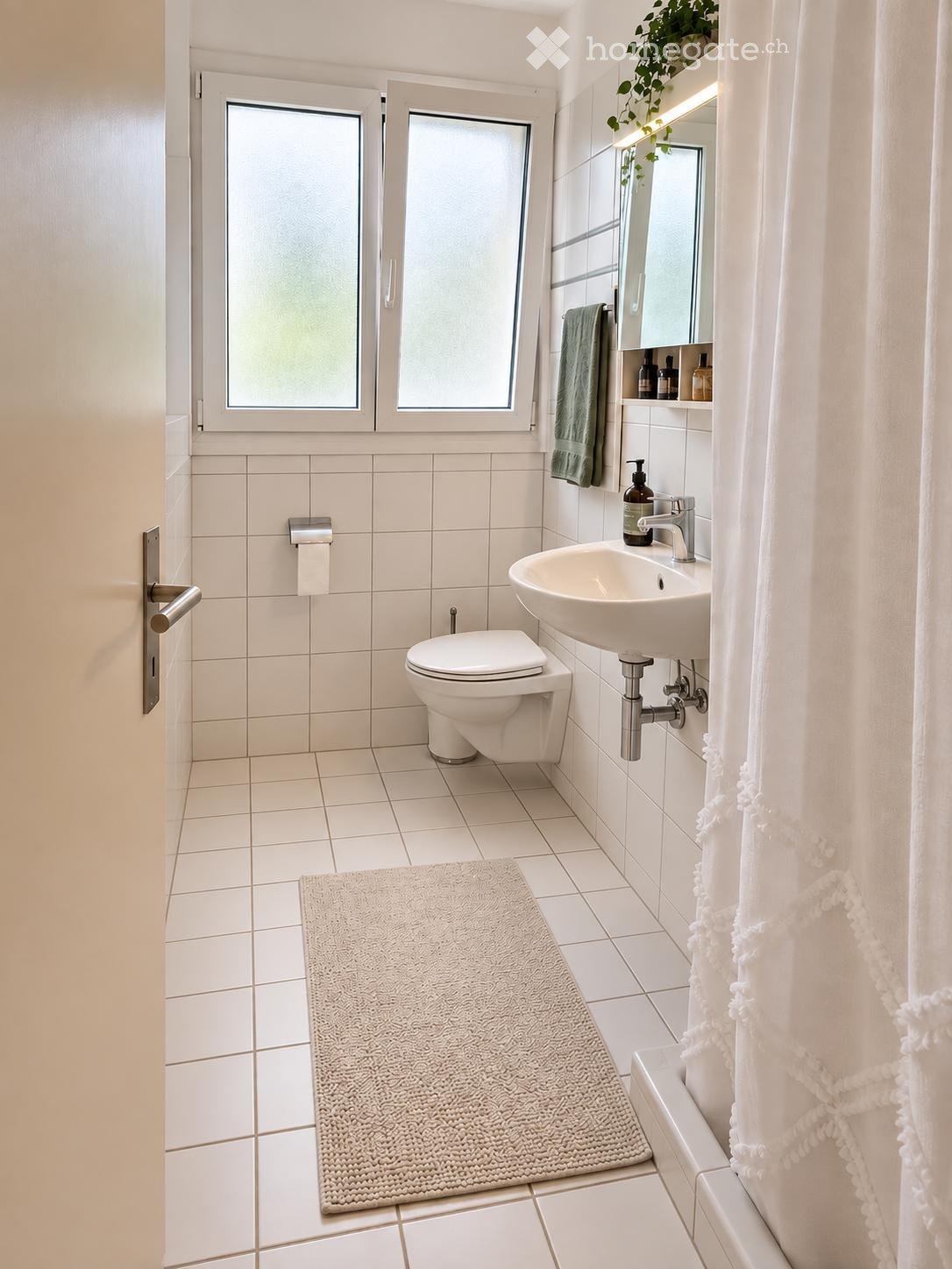 1 room single room, Foto 1 von 5
