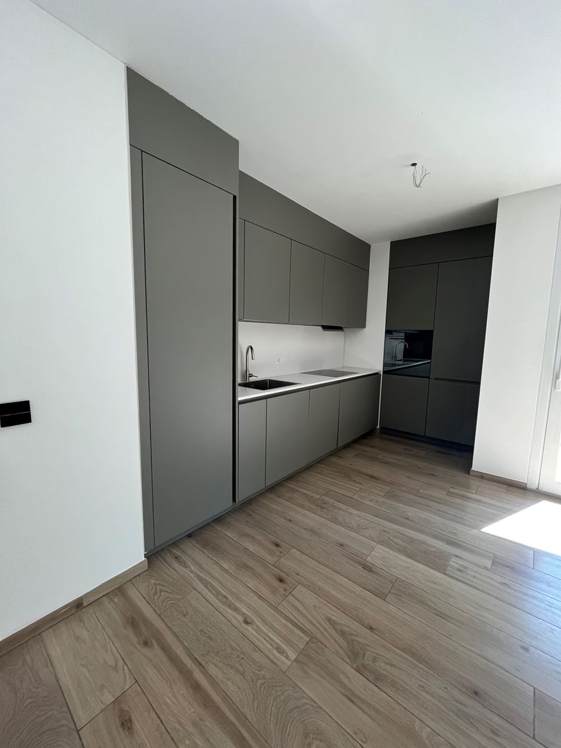 Appartement de 2 ½ pièces, photo 1 sur 8