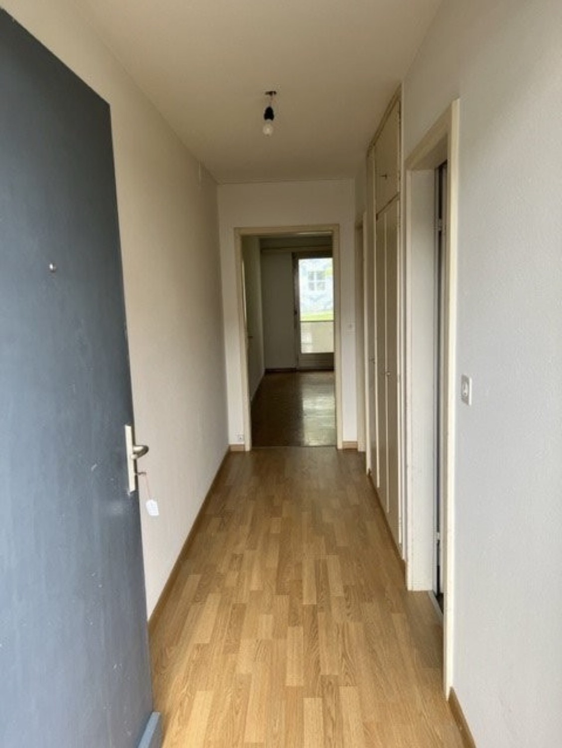1 room apartment, Foto 1 von 4