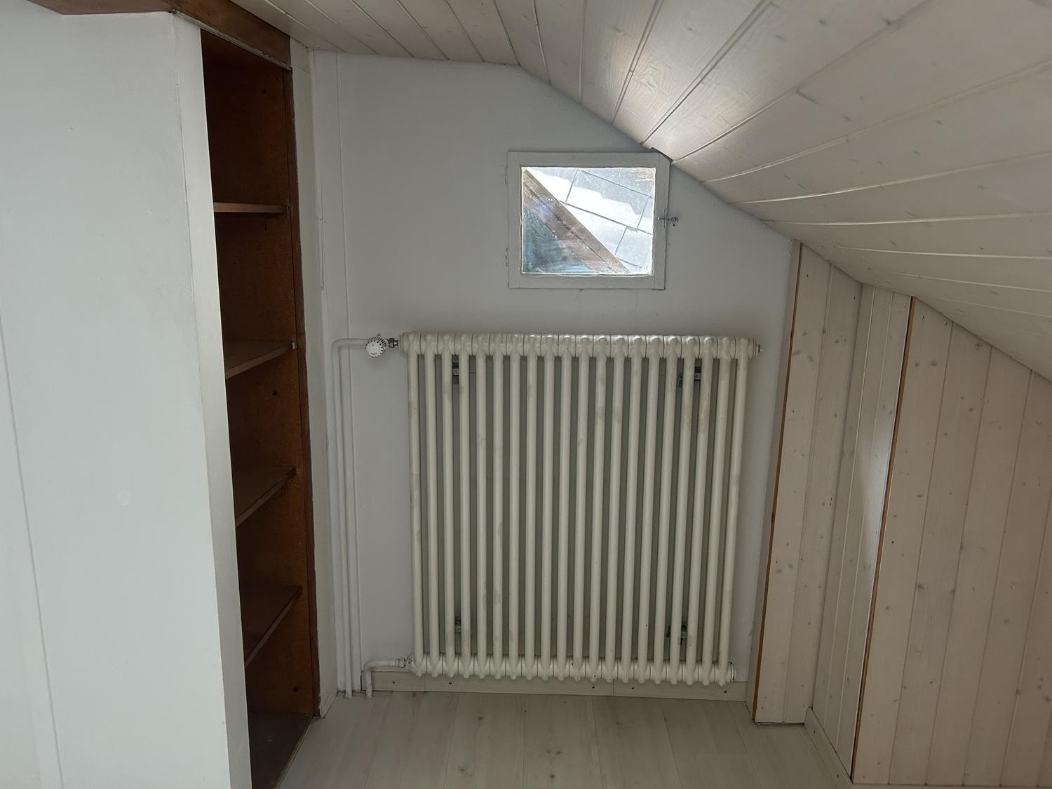5 rooms apartment