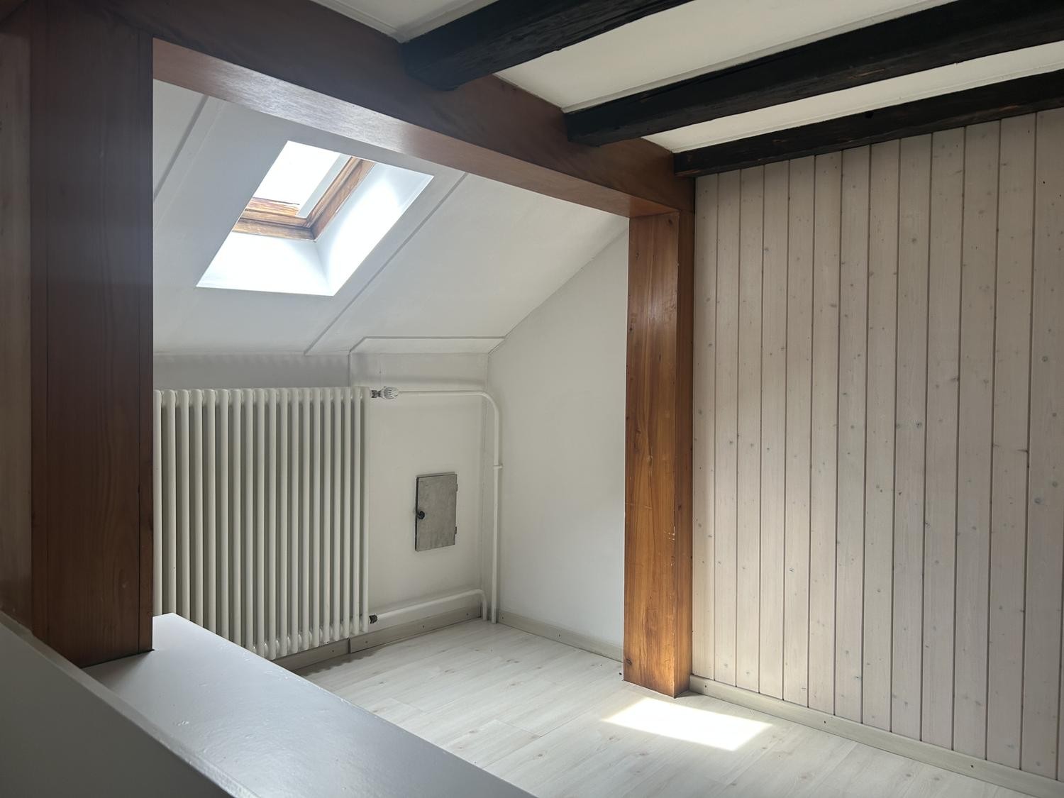 5 rooms apartment