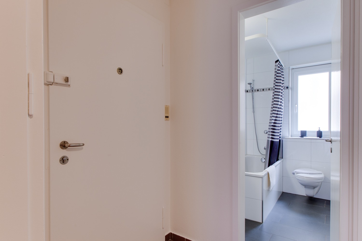 1 ½ rooms furnished flat, Foto 8 von 10