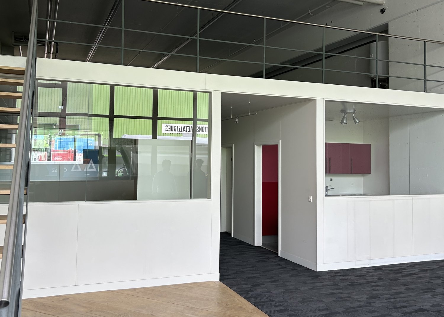 689m² Industrieobjekt, Foto 6 von 10