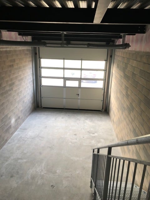 130m² commercial