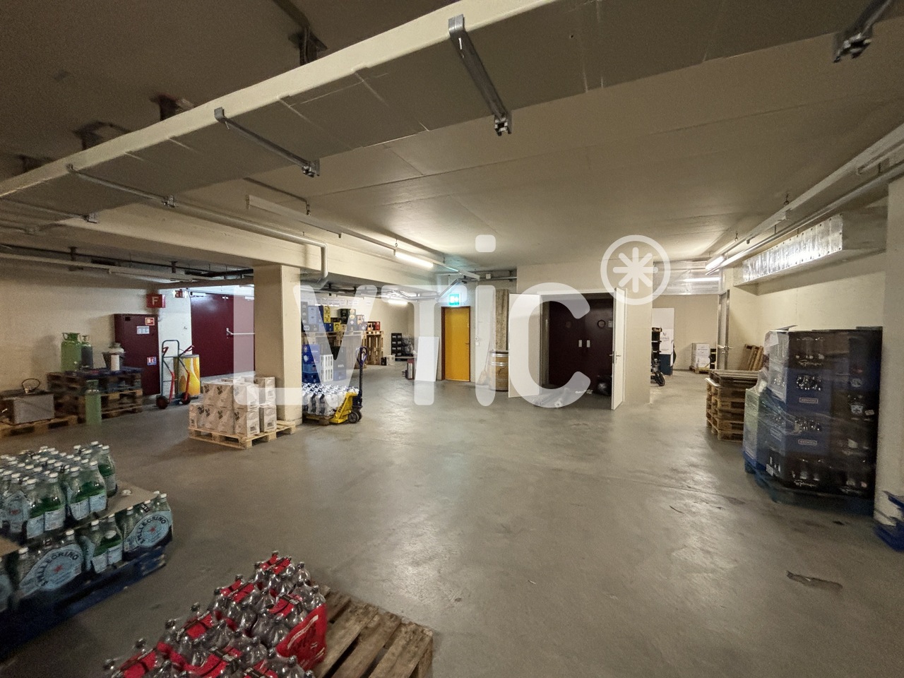 342m² Laden