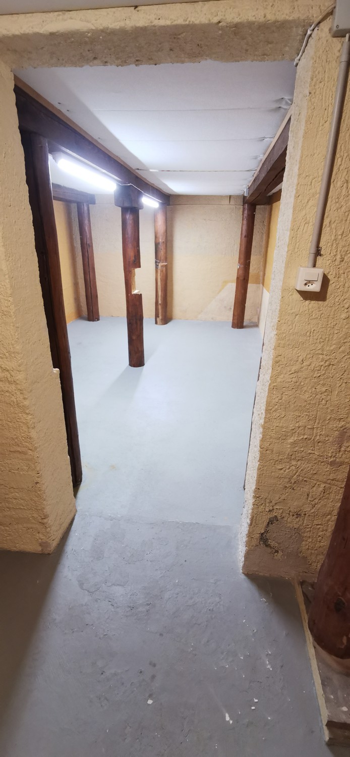21m² commercial