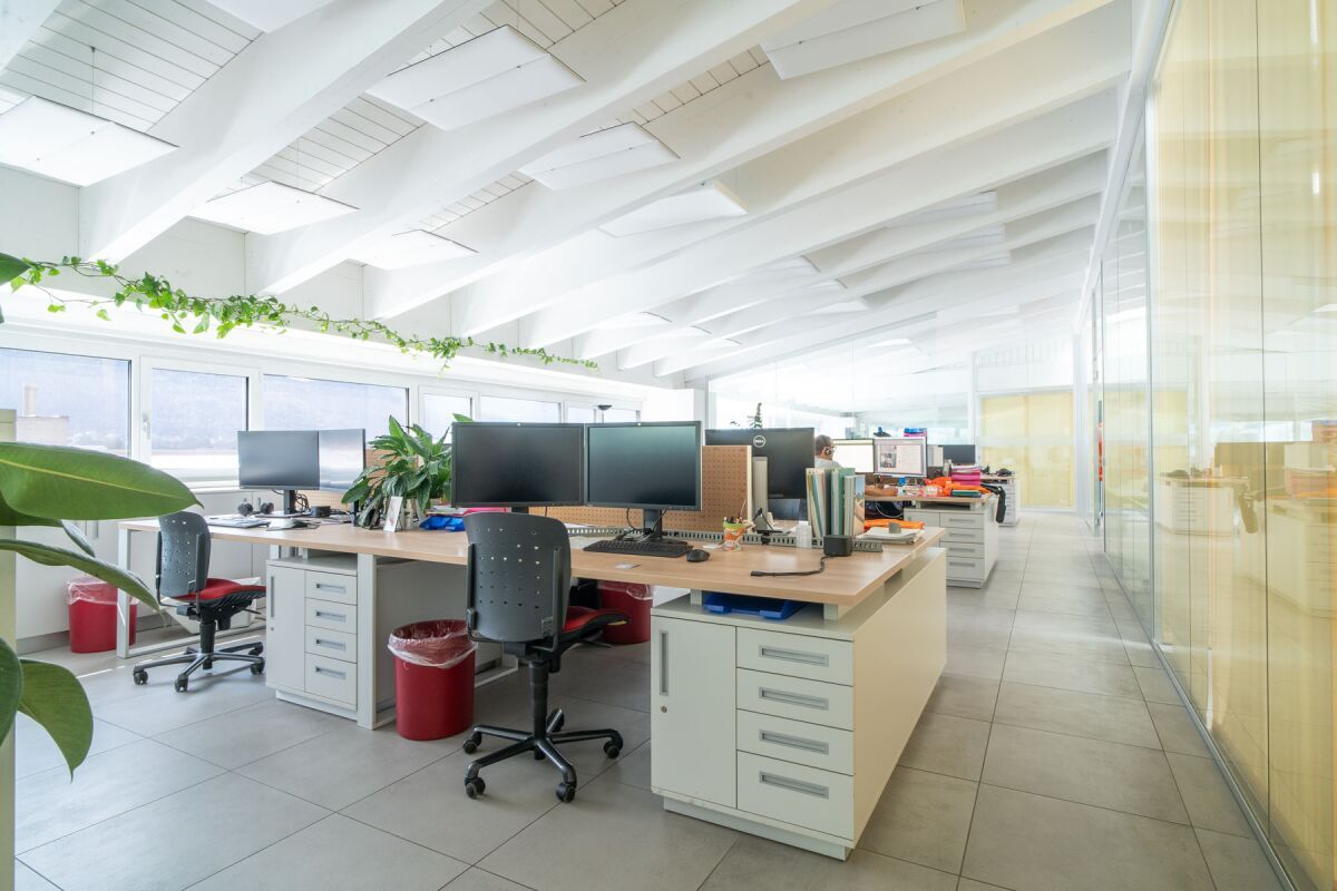 Office, Foto 1 von 4