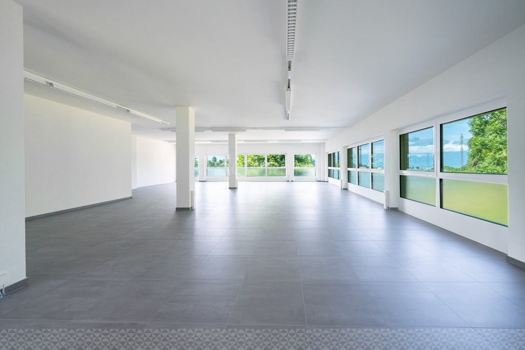 178m² office