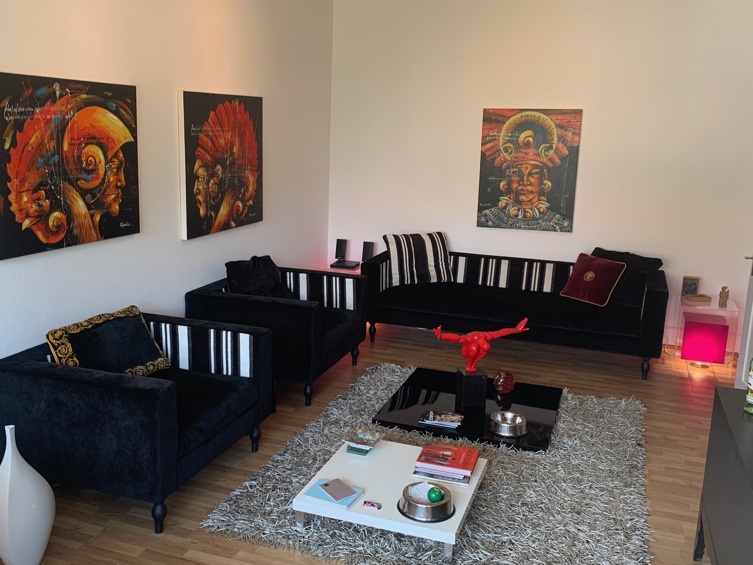Helle möblierte 4-Zimmer-Wohnung mit Aussicht – 3–6 Monate, Foto 3 von 10