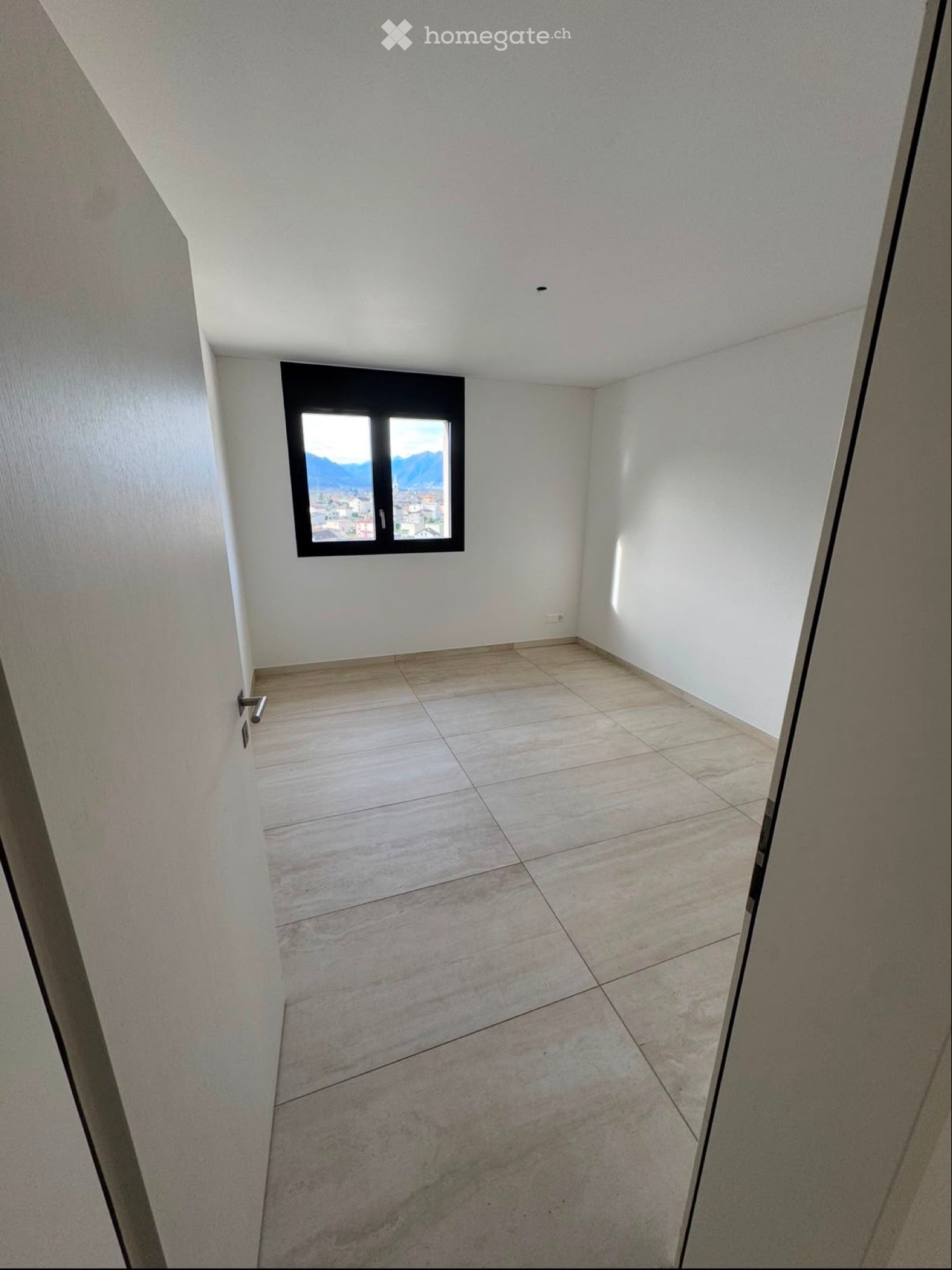 5 rooms apartment, photo 5 of 5
