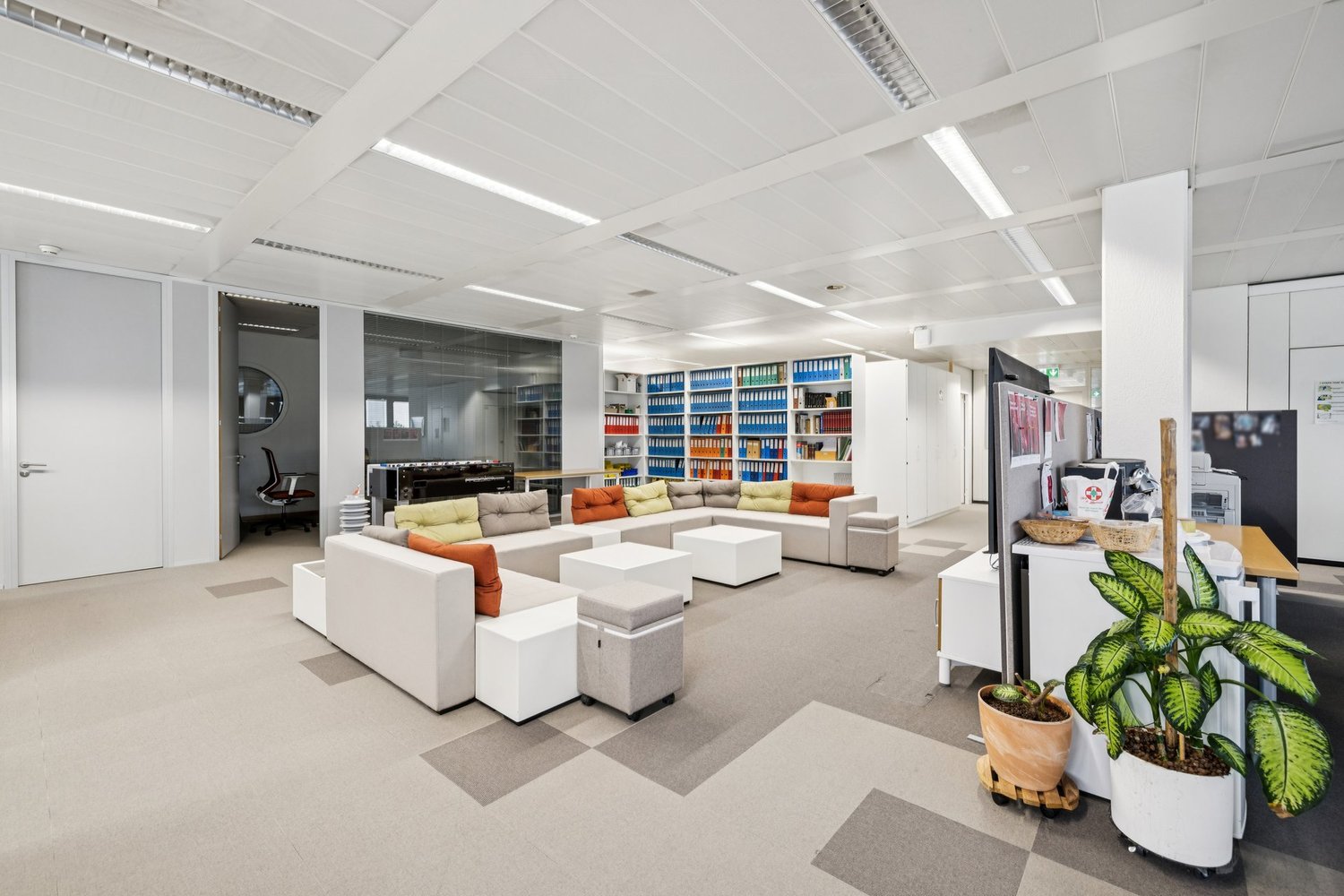 600m² Büro