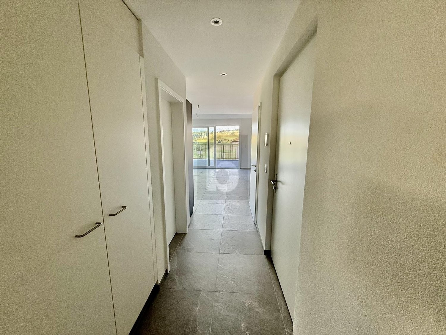 3 ½ Zimmer Dachwohnung, Foto 2 von 4