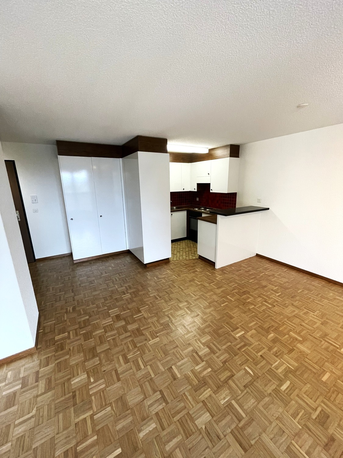 2 rooms apartment, photo 3 of 9