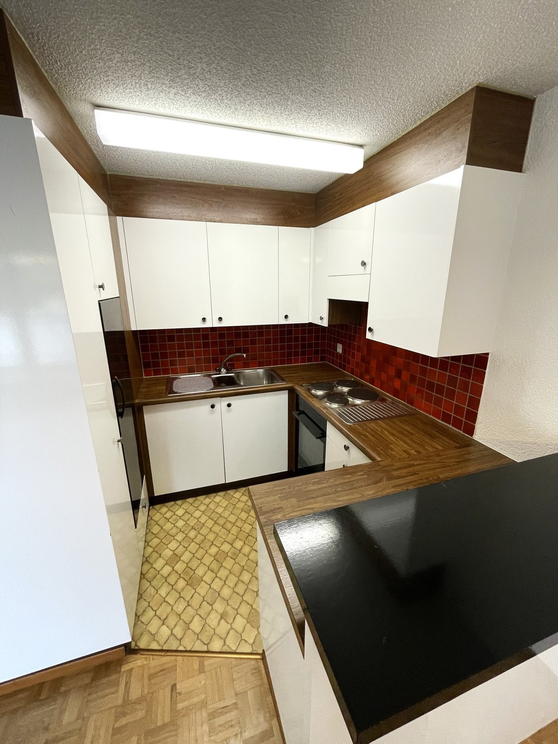 2 rooms apartment, photo 2 of 9
