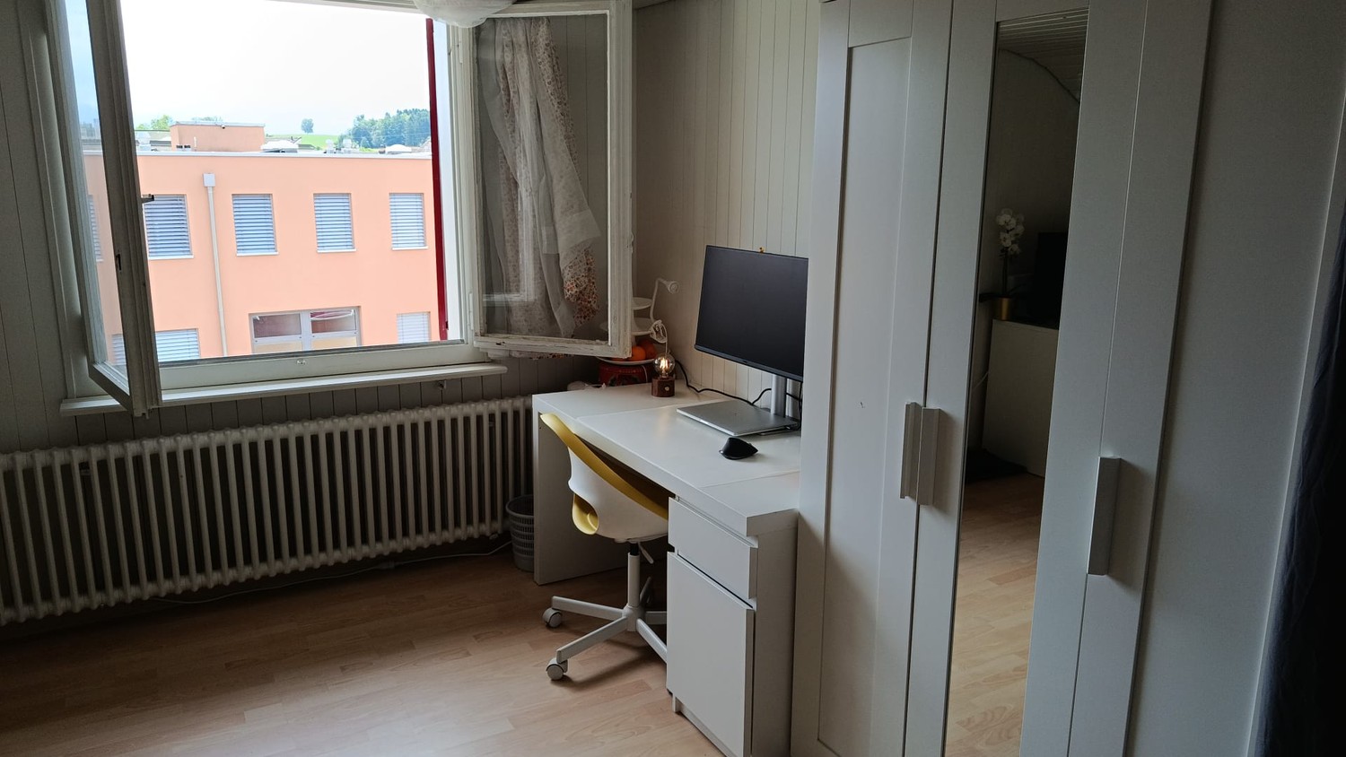 Zimmer in einer WG, Foto 2 von 2