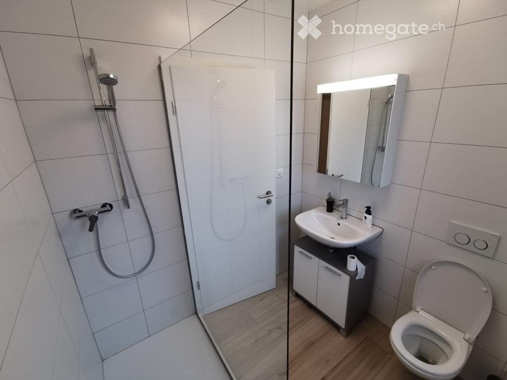 1 room single room, Foto 2 von 5