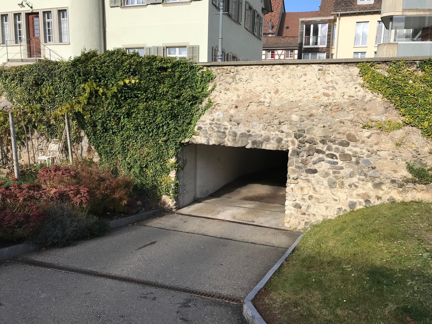 Underground slot, Foto 1 von 5