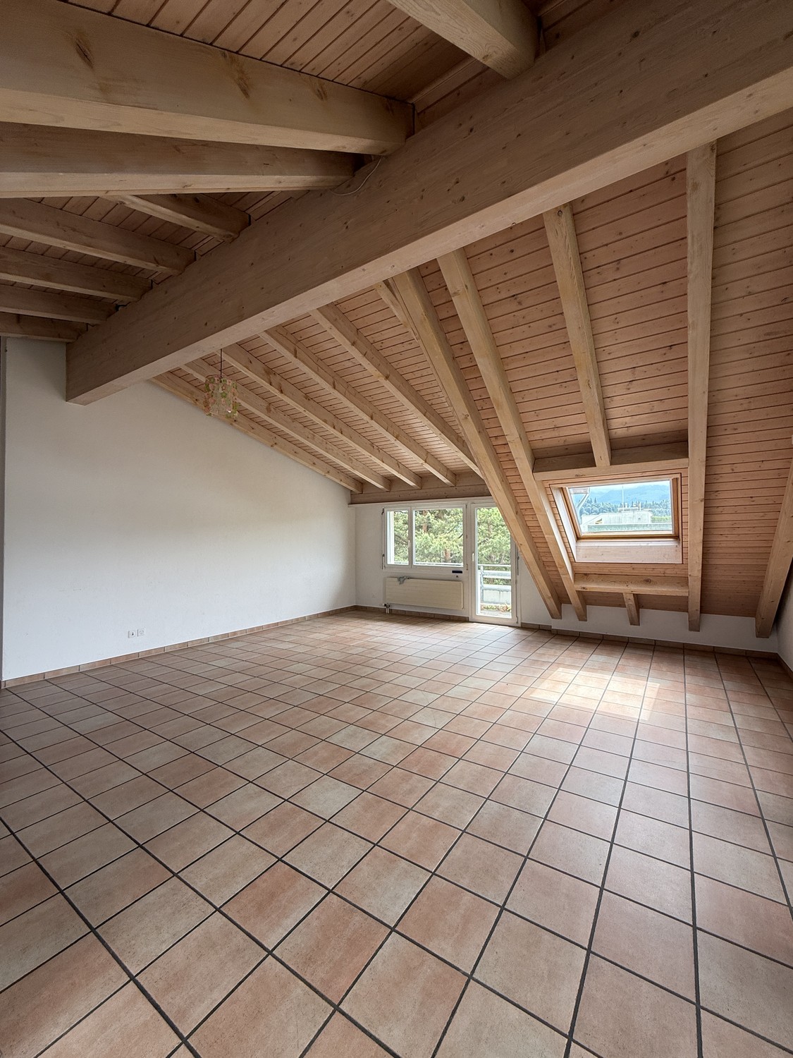 6 rooms apartment