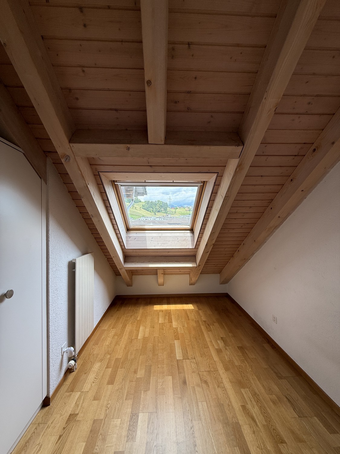 6 rooms apartment