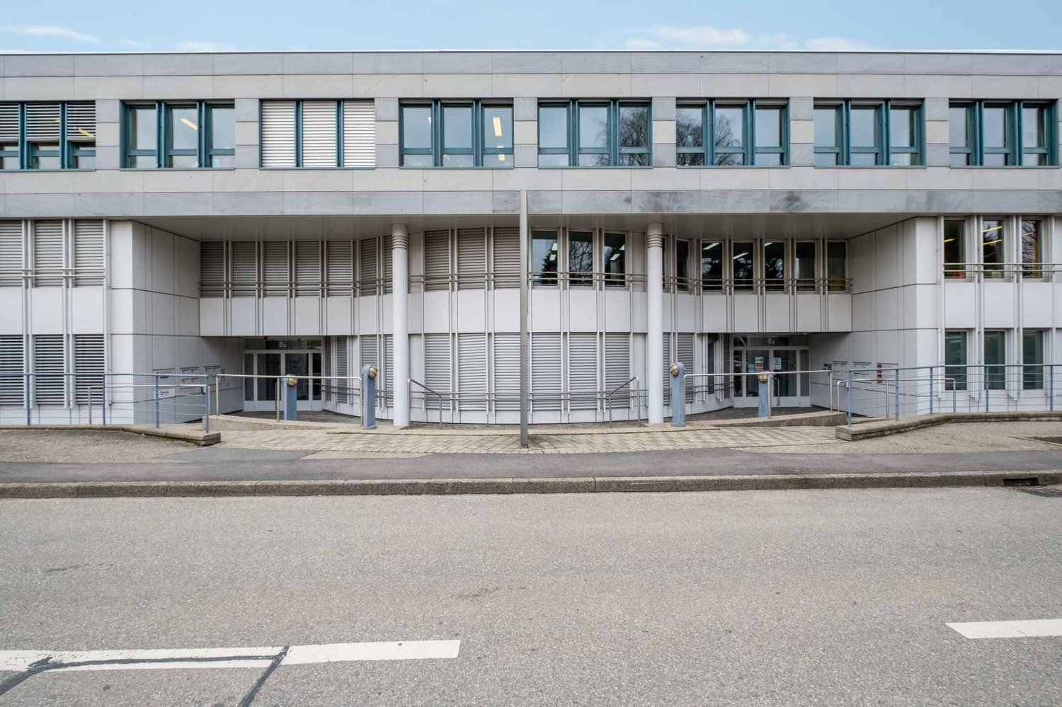 152m² Büro, Foto 1 von 5