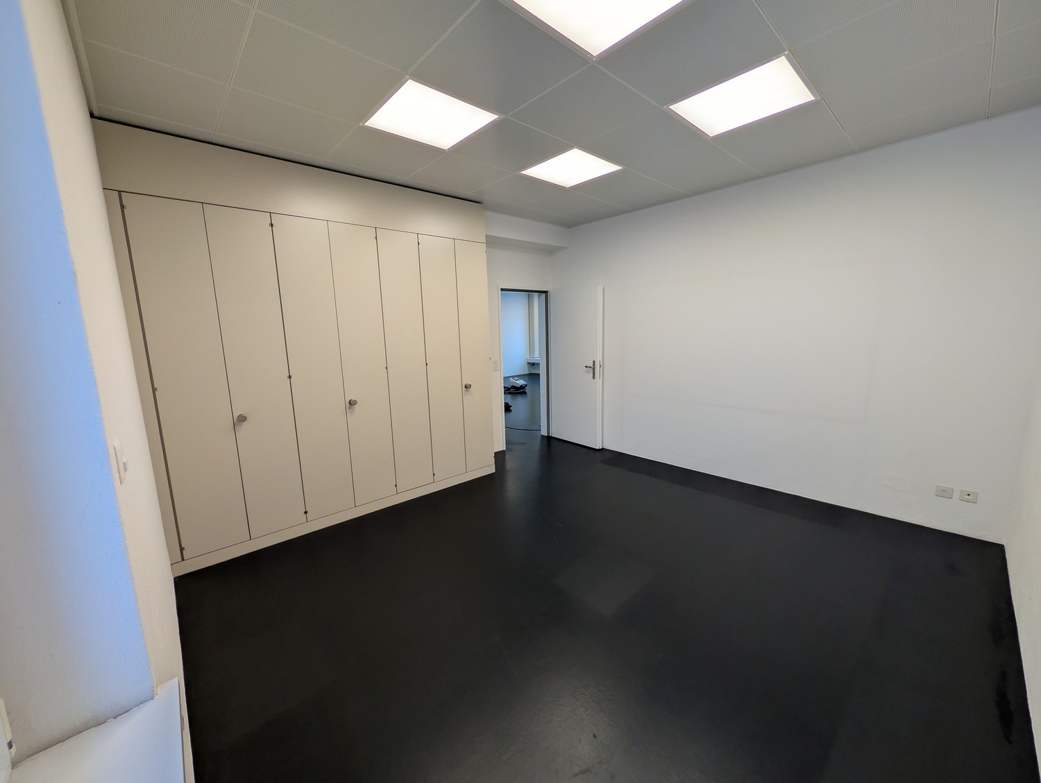 122m² ufficio
