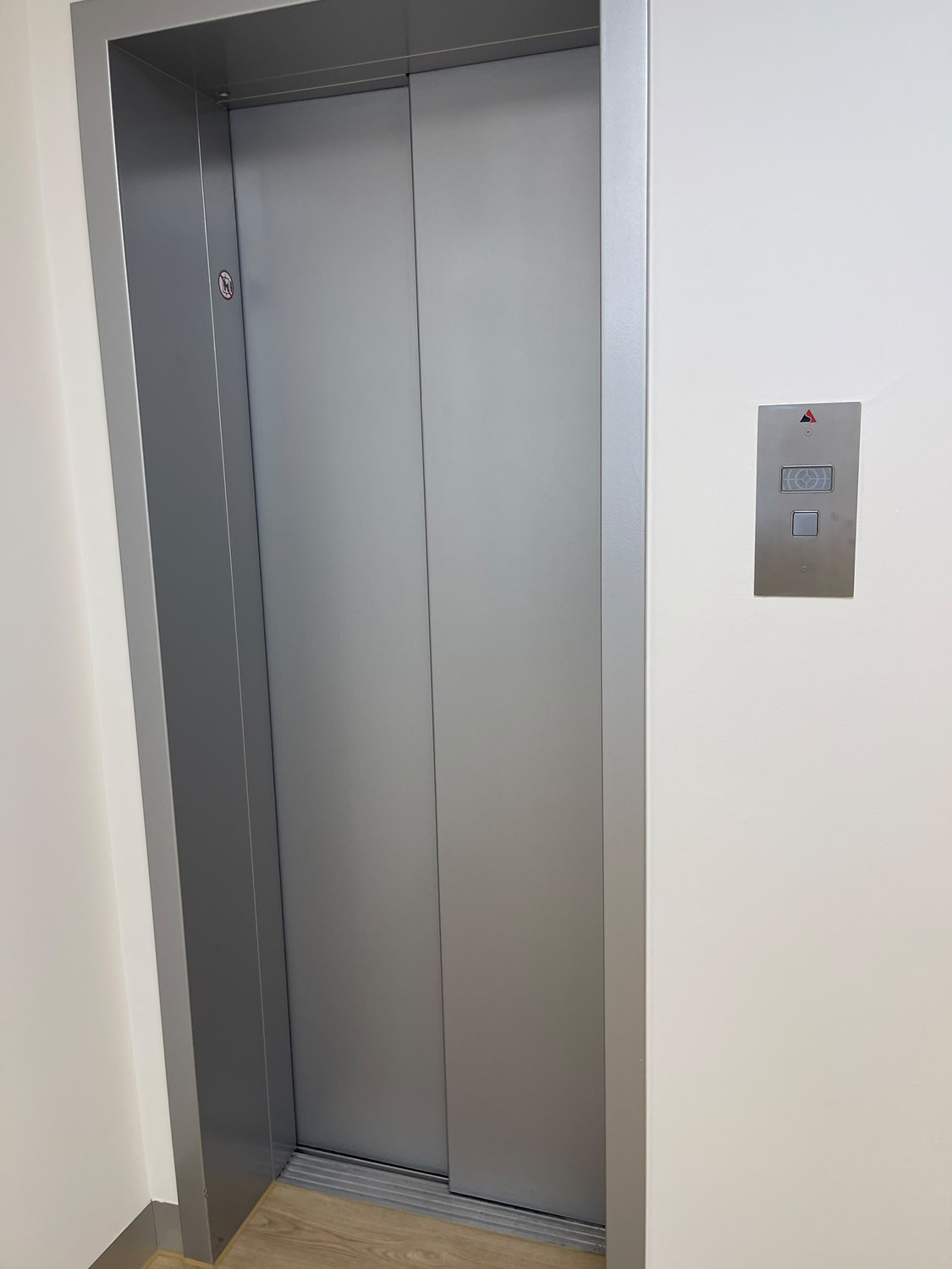 17-17m² Büro, Foto 1 von 10