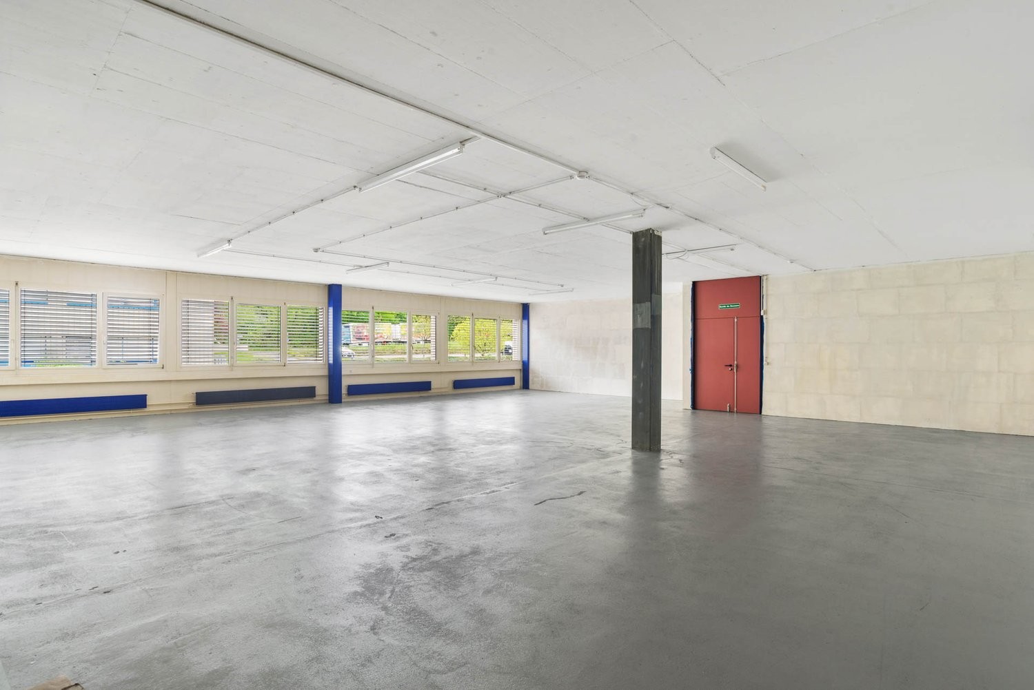 207m² Büro, Foto 3 von 5