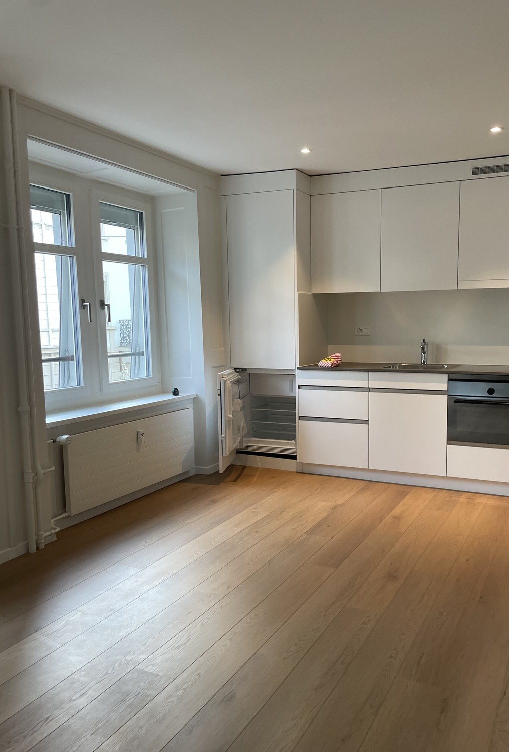 1 room apartment, Foto 1 von 8
