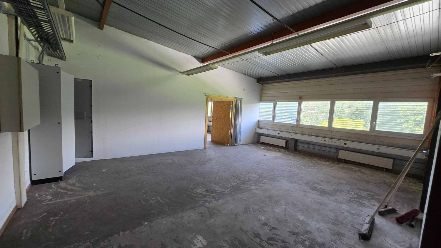 675m² commercial
