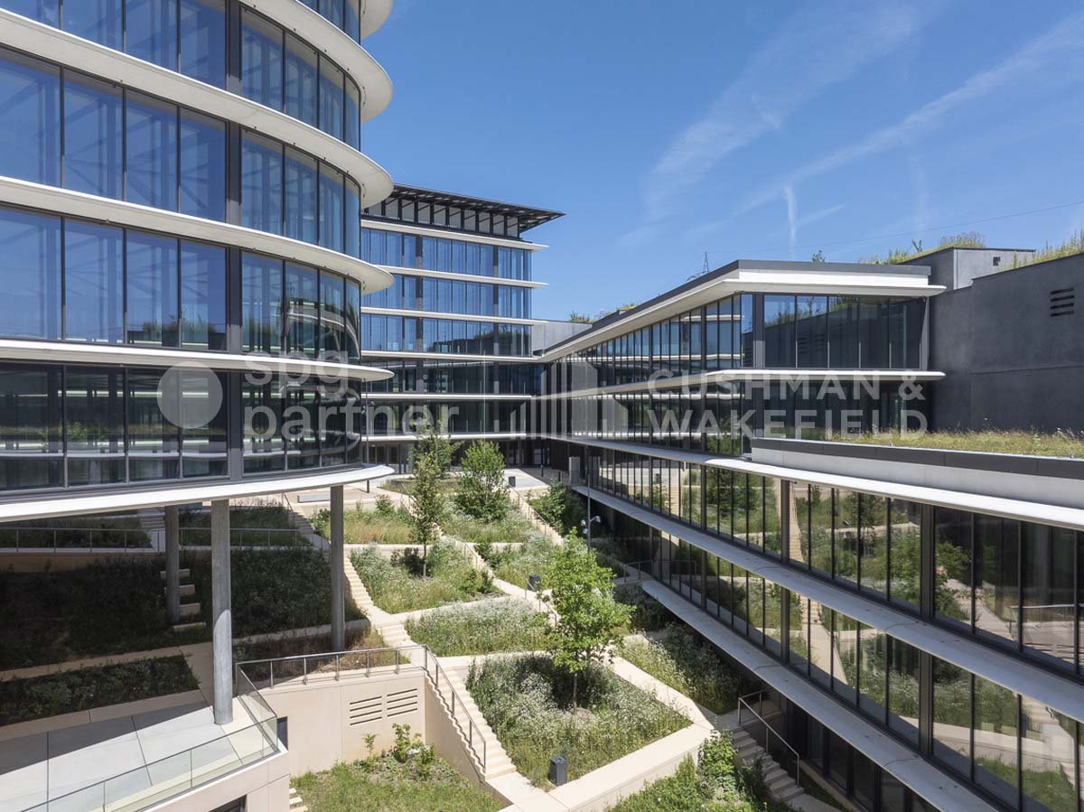 1326m² Büro, Foto 3 von 10