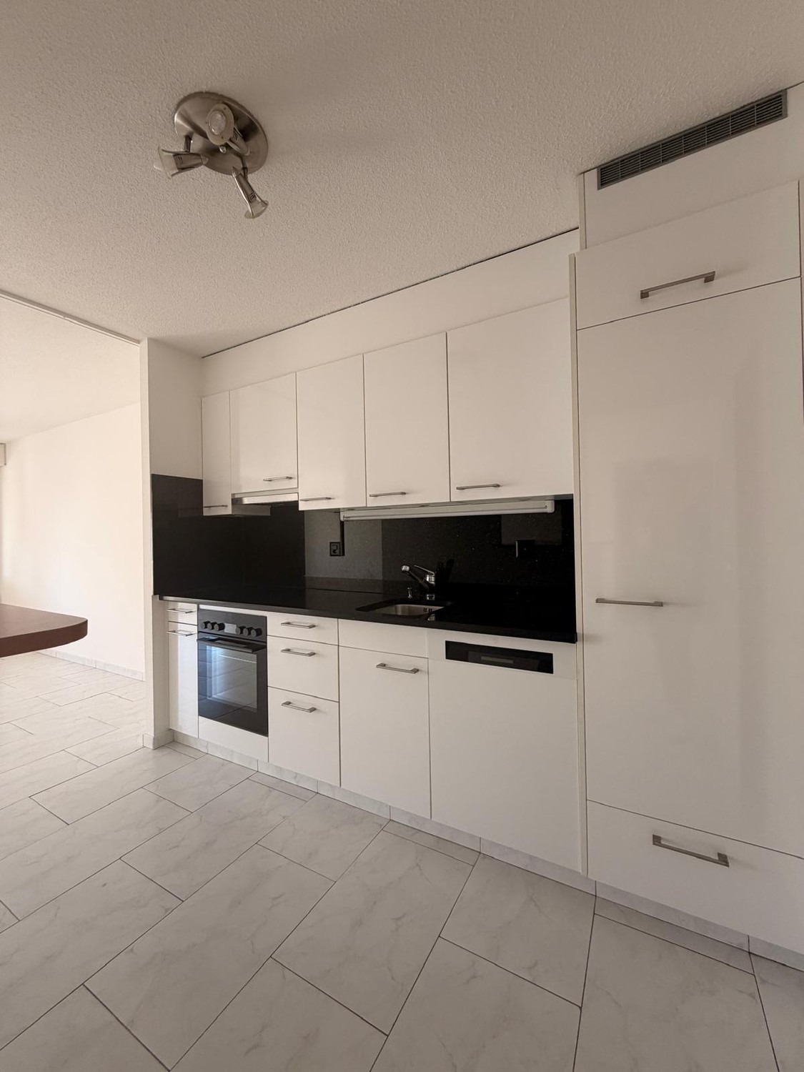 3 rooms apartment (3)