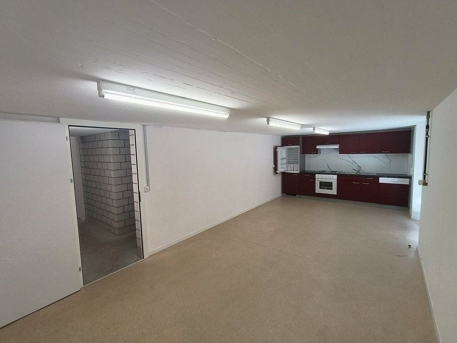 33m² commerciale
