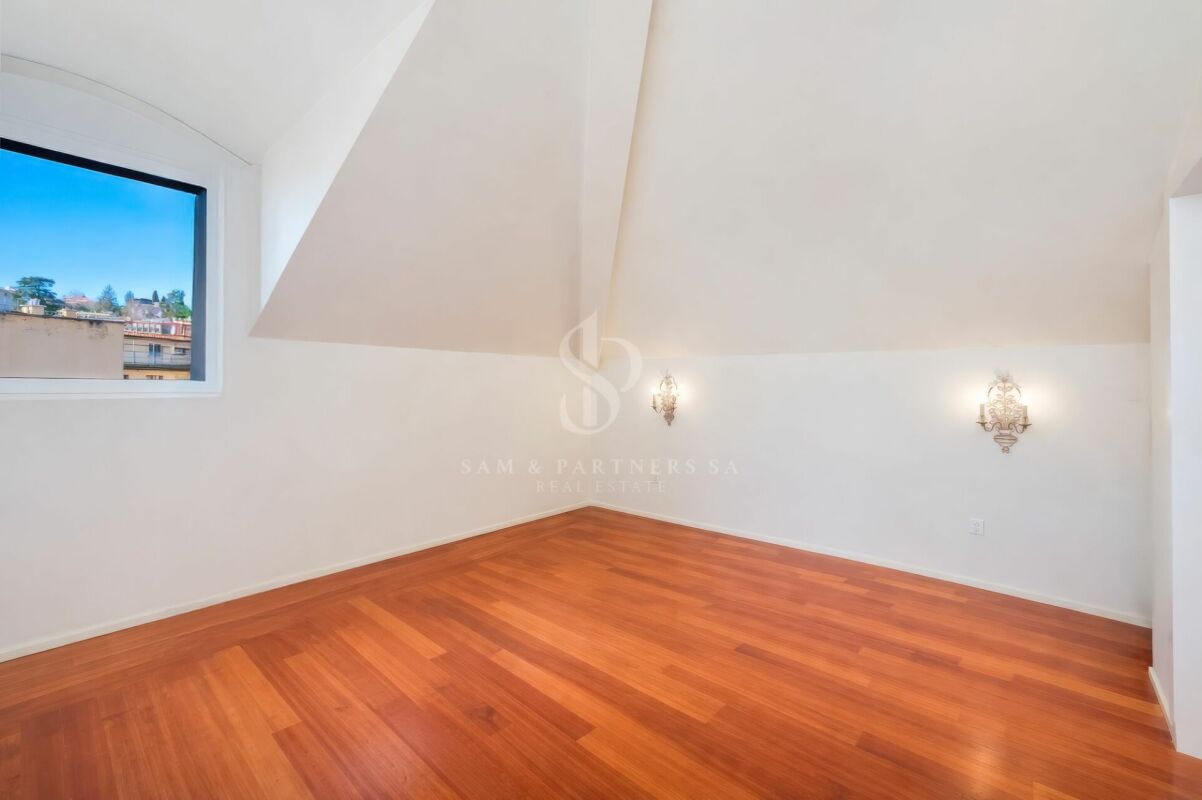 6 ½ rooms attic flat