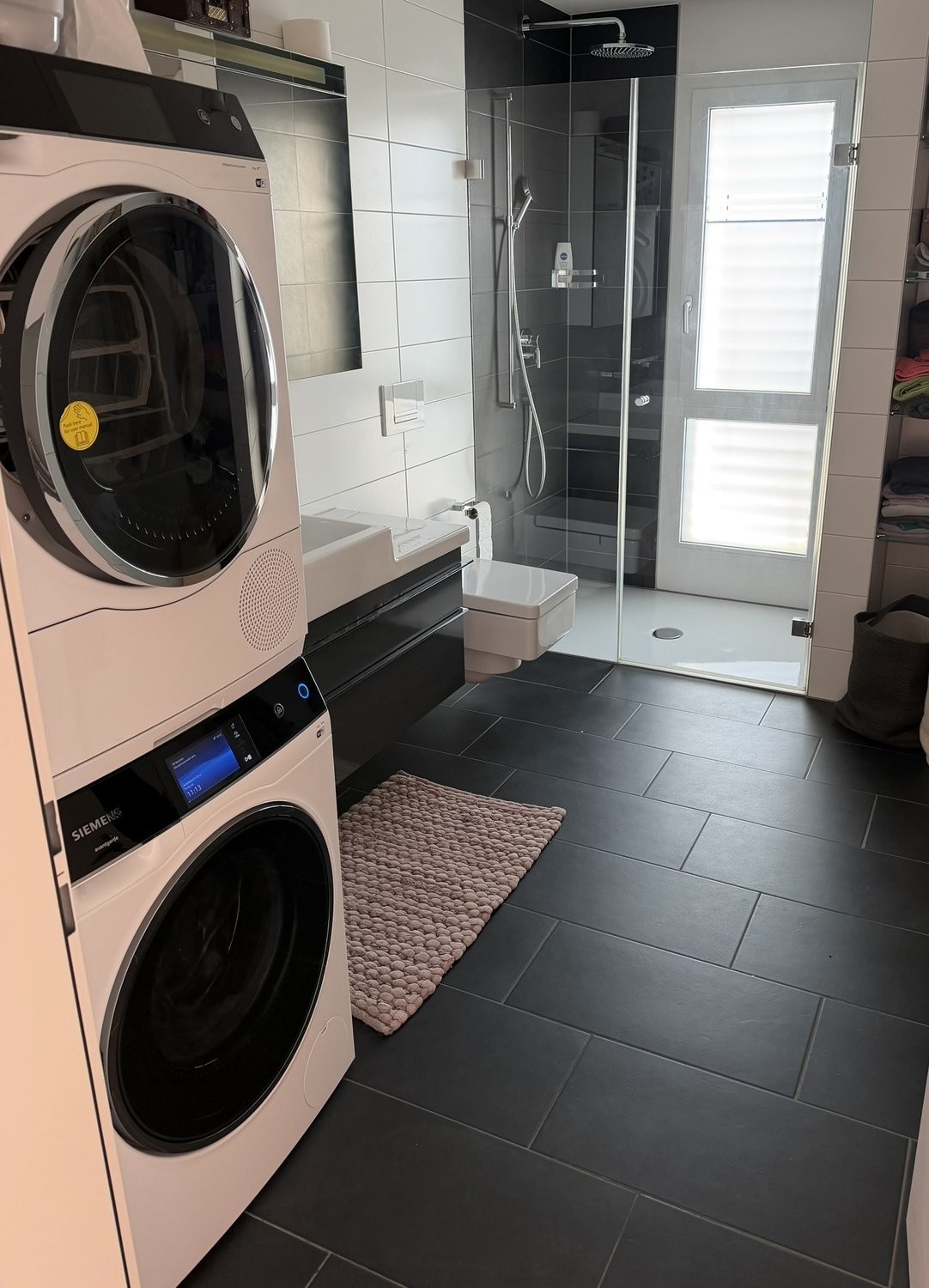2 ½ rooms furnished flat