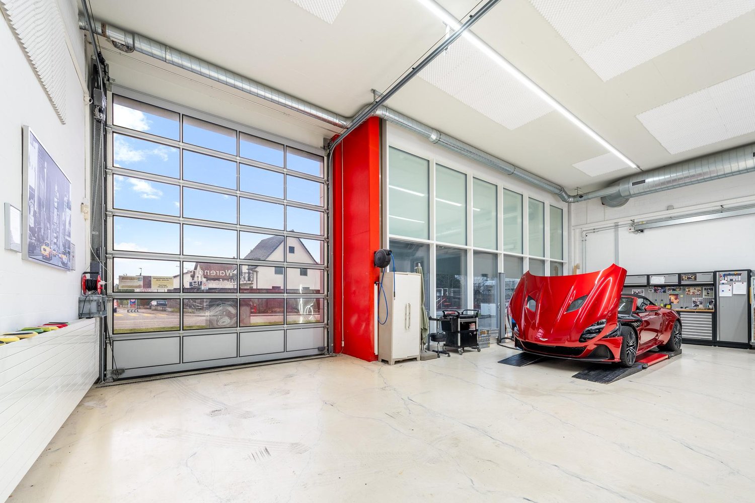 832m² commerciale