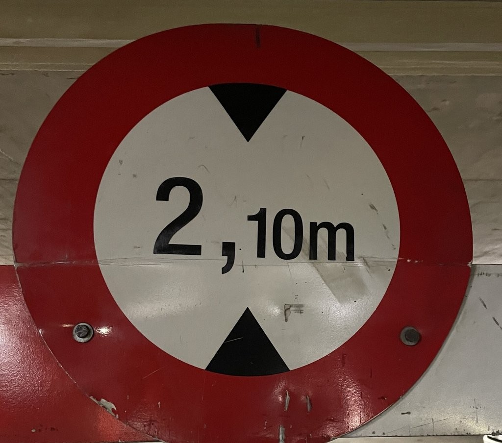 Underground slot