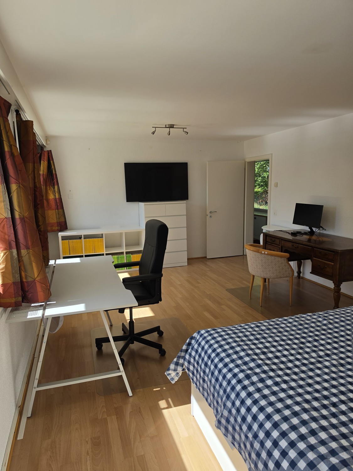 Zimmer in einer Wohngemeinschaft, Foto 3 von 8