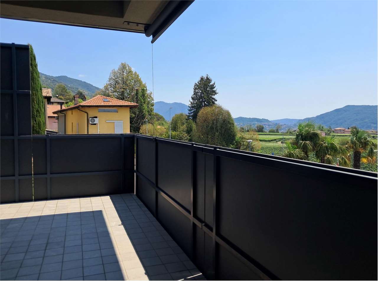 4-Zimmer-Dachwohnung, Foto 1 von 10