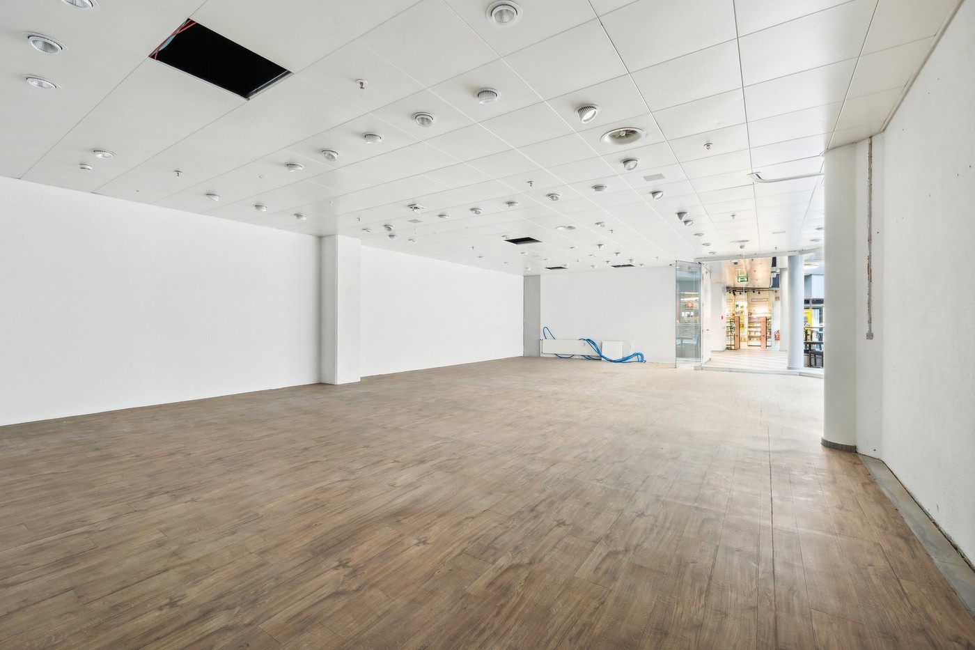 120m² shop, Foto 5 von 10
