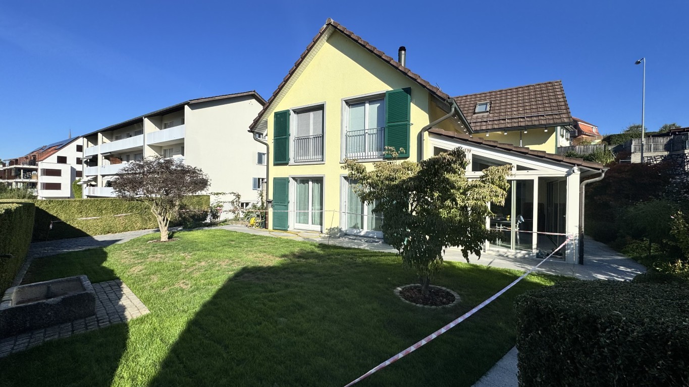 6 ½-Zimmer-Einfamilienhaus, Foto 2 von 10